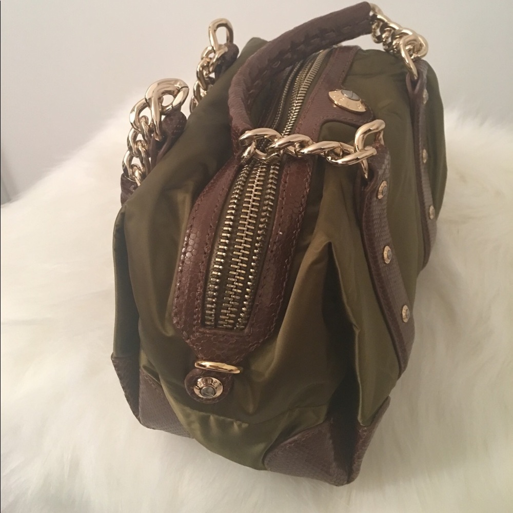 Henri Bendel Green purse